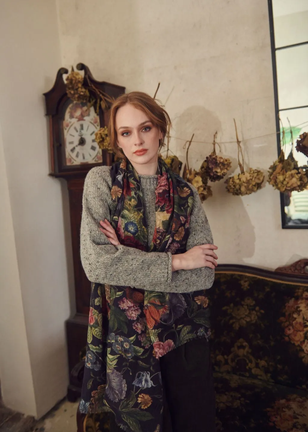 Primula Black Wool Scarf - One Hundred Stars