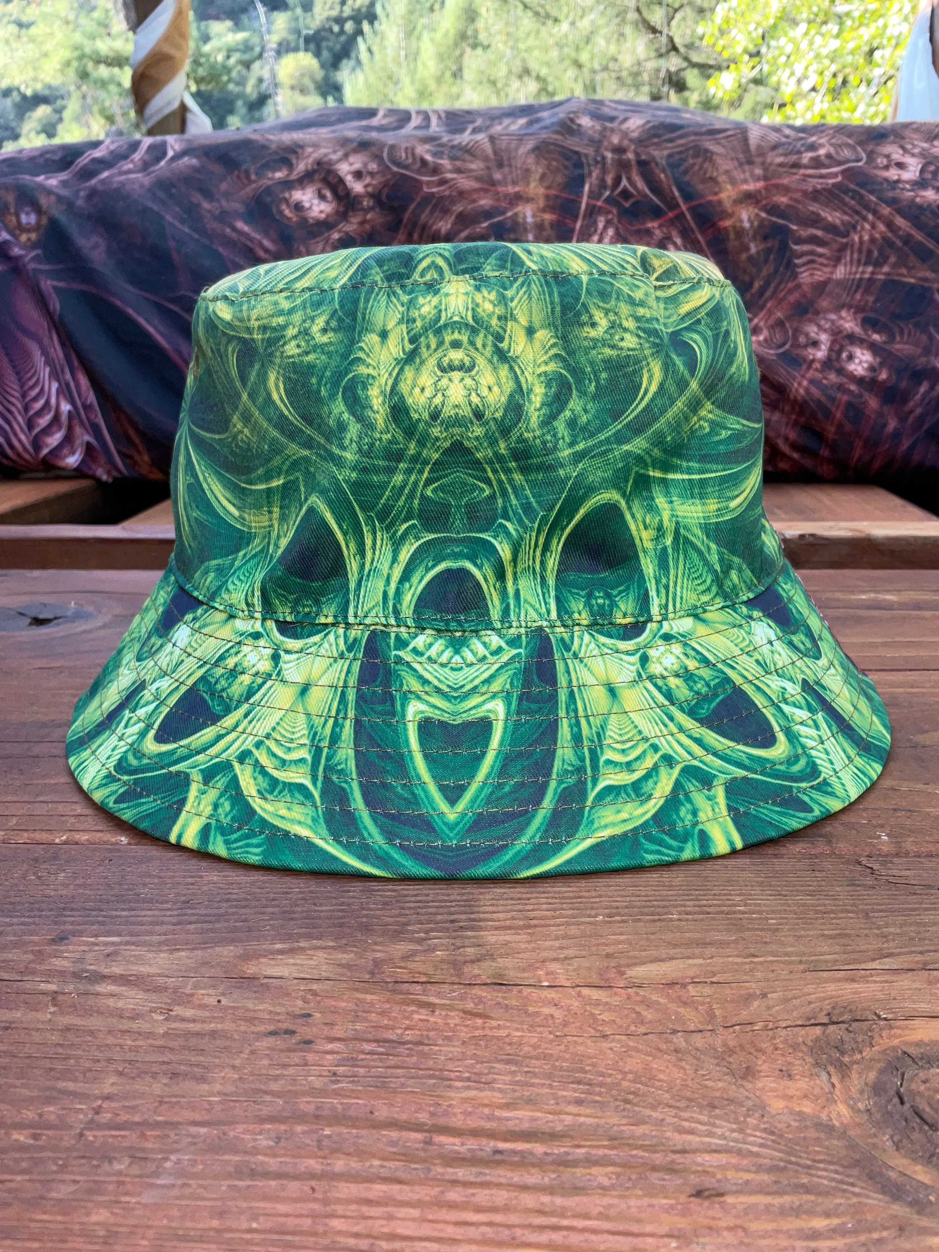 SPECTRAL EVIDENCE/DRAGON'S LAIR REVERSIBLE BUCKET HAT